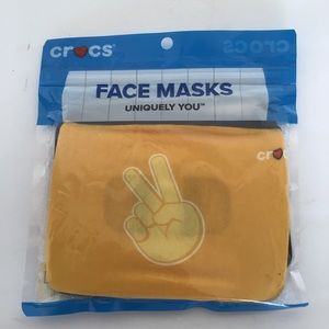 CROCS SET OF TWO FACE MASKS NWT